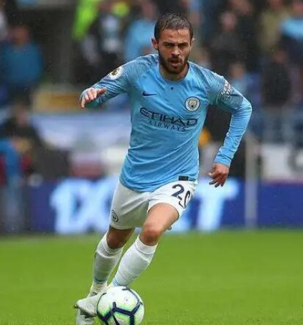 加拉塔萨雷觊觎曼城中场B席,欲效仿签<a href='/news/tag/1031369/p/1.html' style='color: blue;'>萨内</a>策略引援