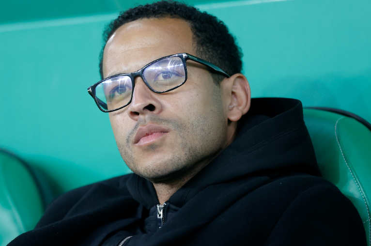 切尔西门将轮换争议:罗塞尼尔决策面临挑战