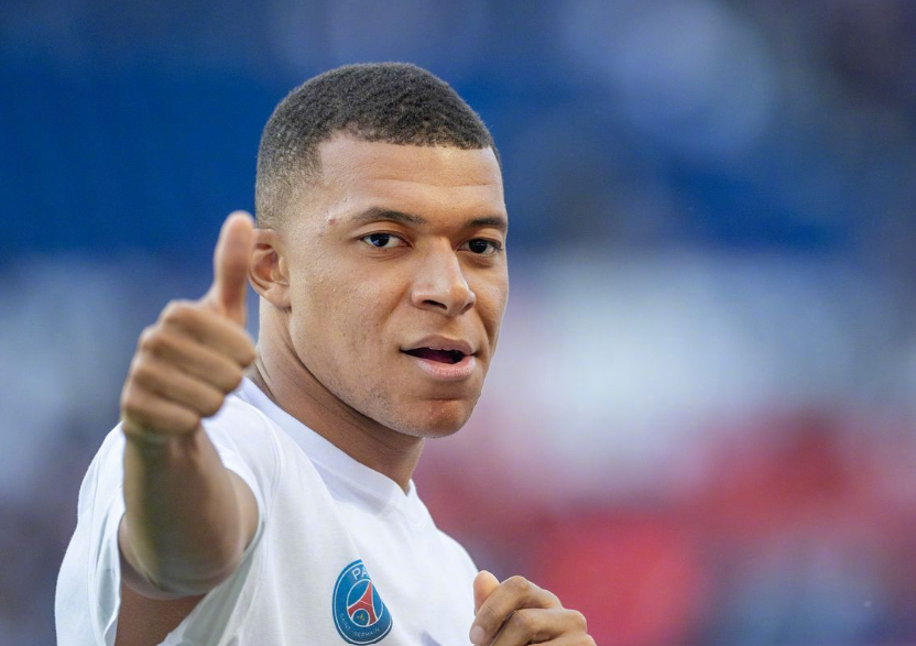 皇马vs拜仁赛前，维尼修斯谈与姆巴佩关系及共存争议